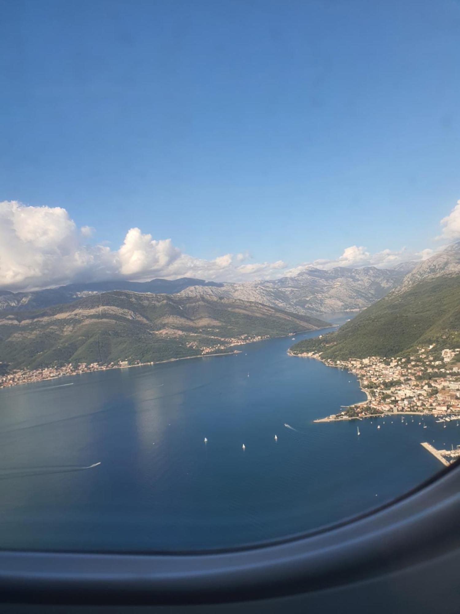 La Grande Apartments Kotor Exteriör bild